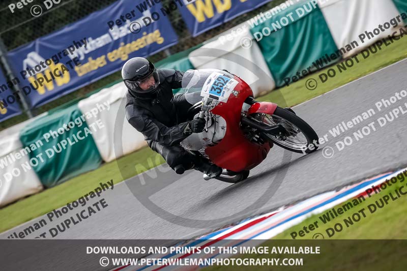 Vintage motorcycle club;eventdigitalimages;mallory park;mallory park trackday photographs;no limits trackdays;peter wileman photography;trackday digital images;trackday photos;vmcc festival 1000 bikes photographs
